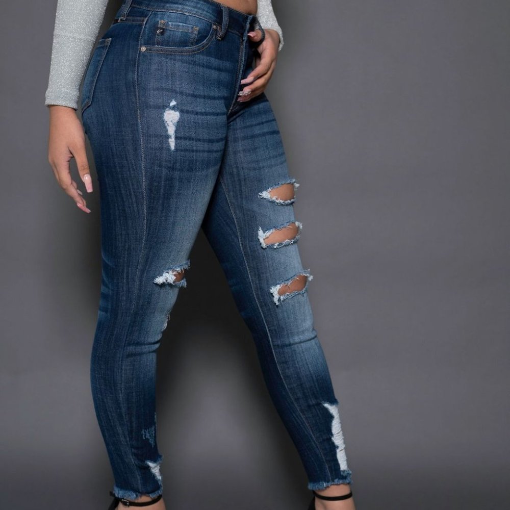 Pretti Cut Up Jeans